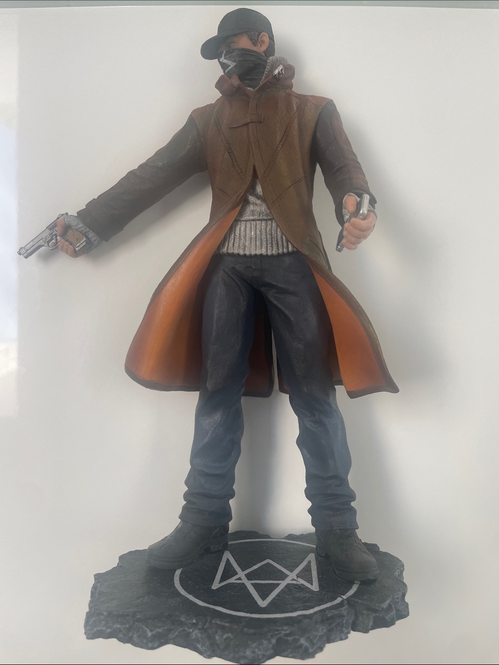 Watch Dogs Aiden Pearce 9" Figure Collector’s Edition Statue Ubisoft 2013